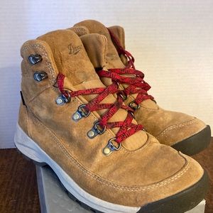 Danner Women’s  Adrika Hiking Boots Size US 9